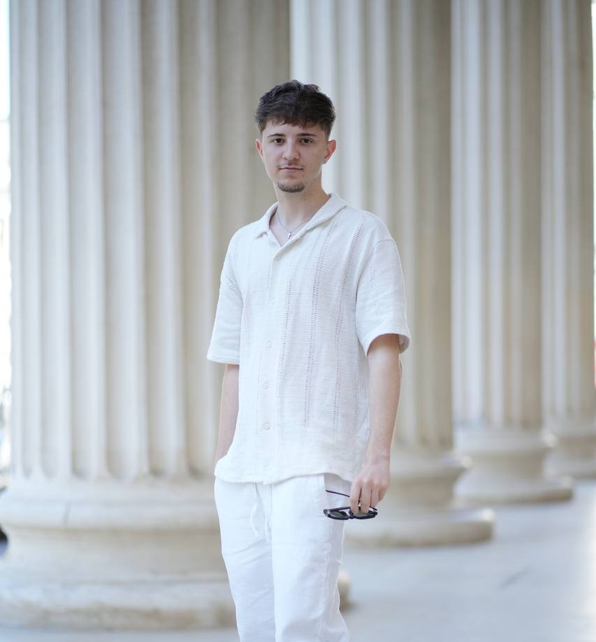 Tudor - Fondator APEX WEB